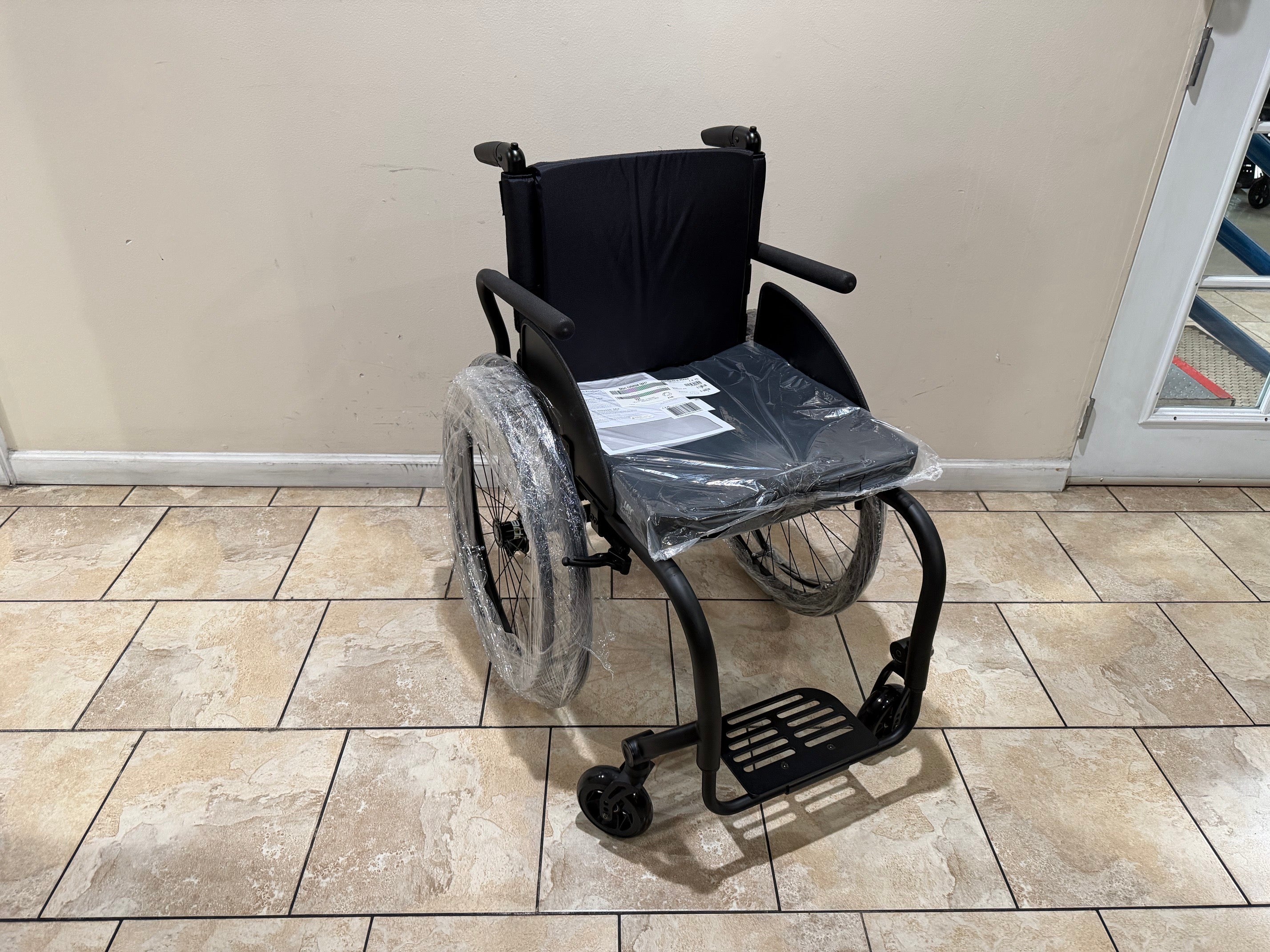 TiLite ZRA Titanium Ultra Light Wheelchair