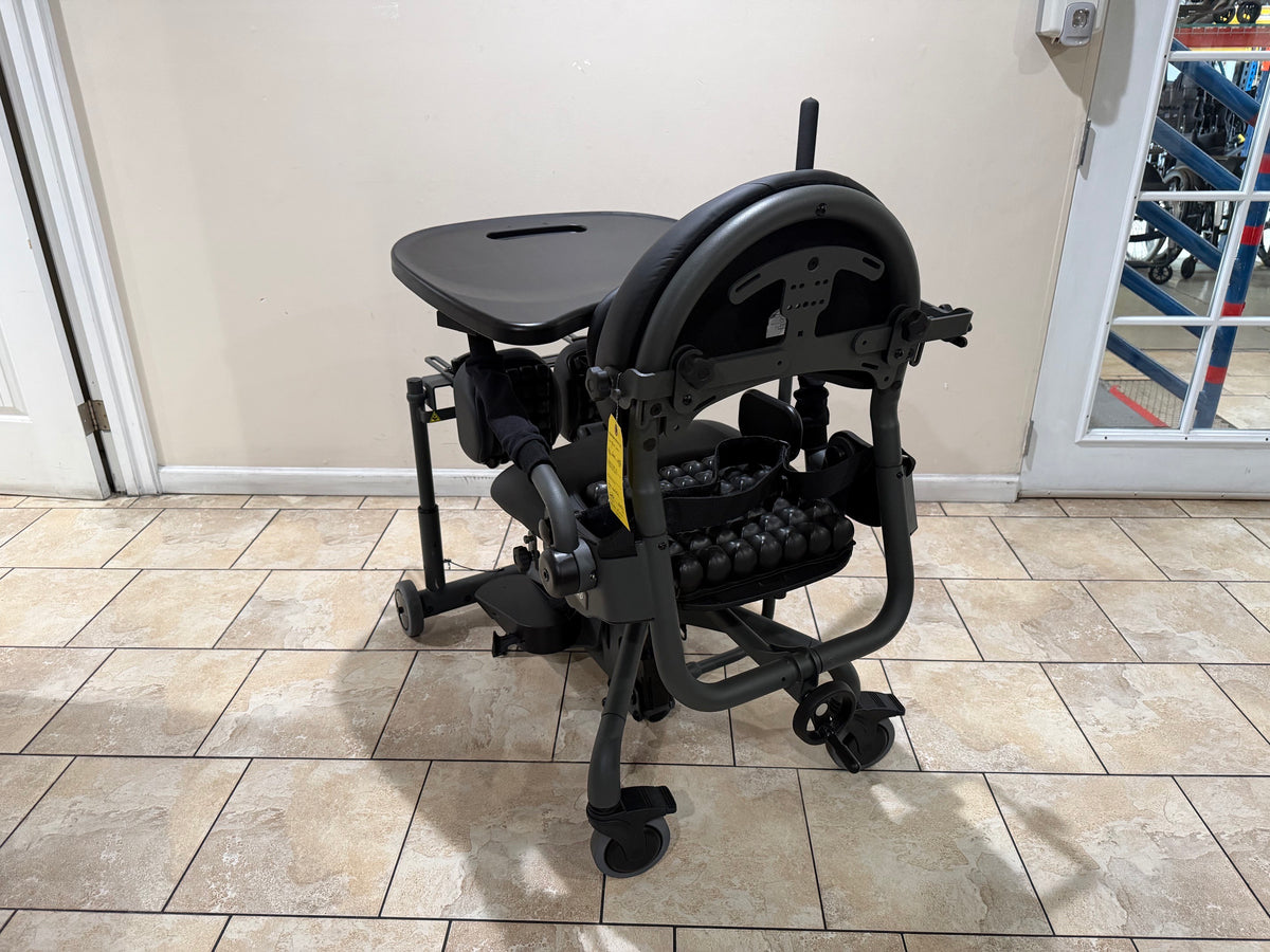 Easy Stand Evolv Size Large