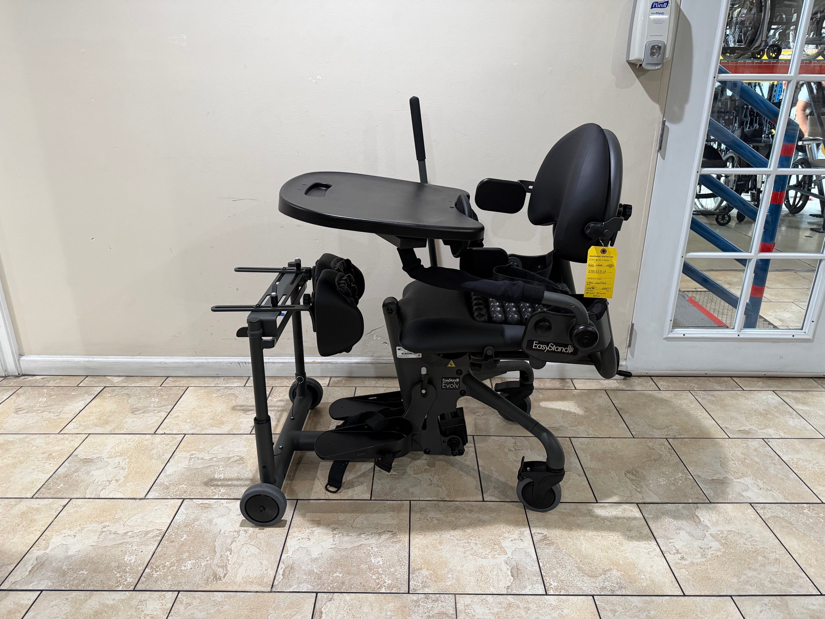 Easy Stand Evolv Size Large