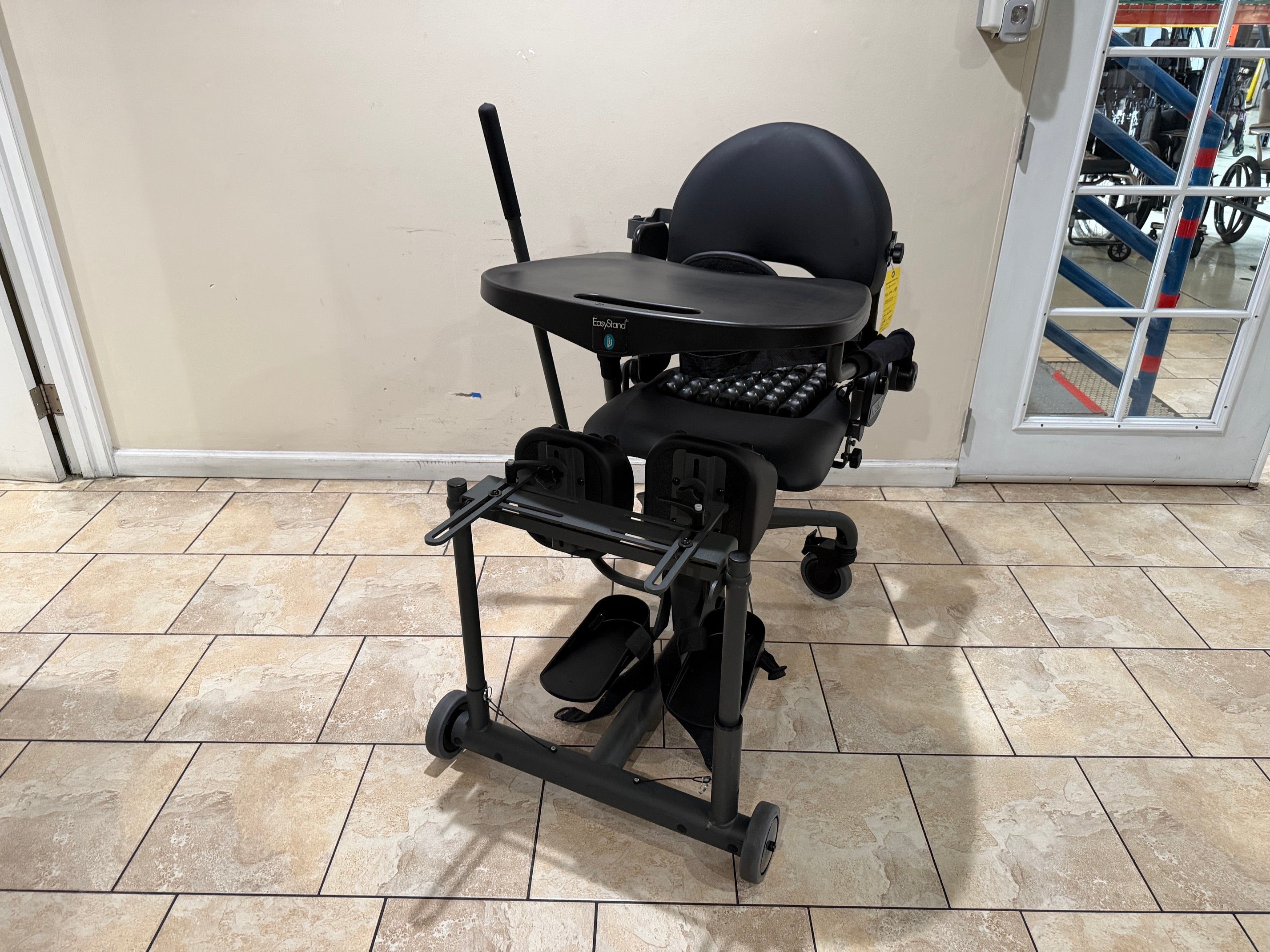 Easy Stand Evolv Size Large