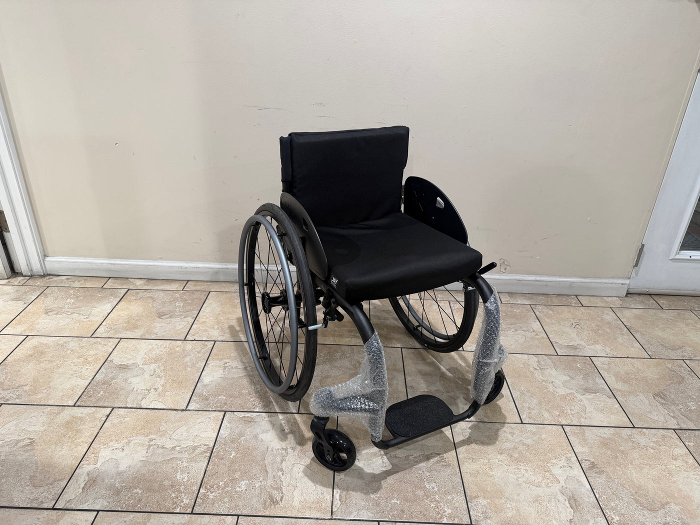 Ki Mobility Rogue 2 Ultra Light Wheelchair