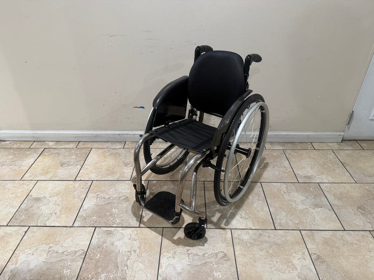TiLite TR Ultra Light Wheelchair