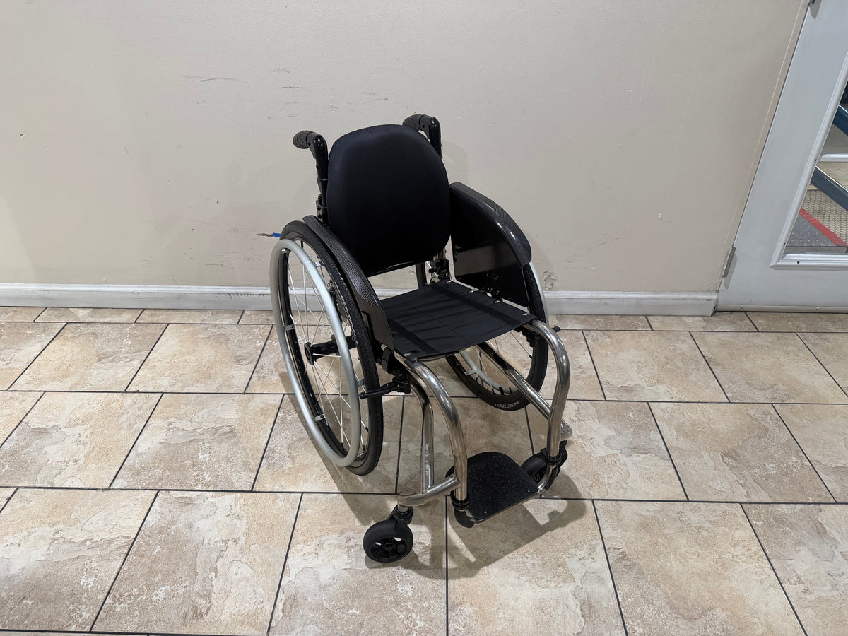 TiLite TR Ultra Light Wheelchair