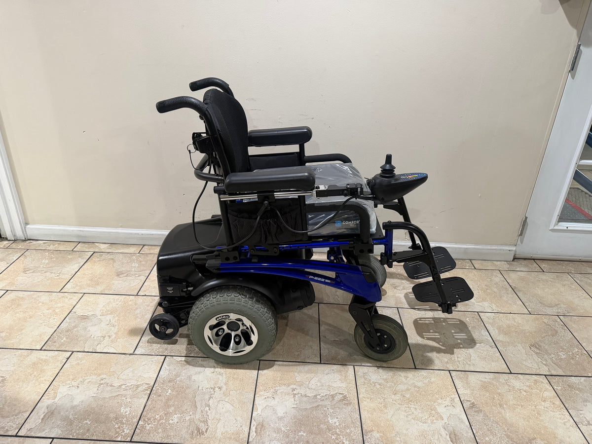 Quickie P-222 SE High Speed Electric Wheelchair