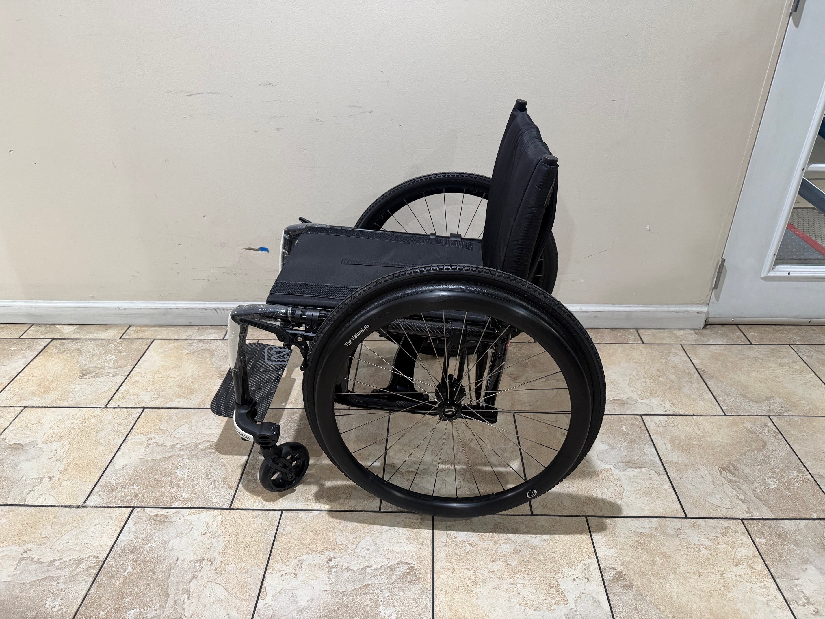 Veloce Carbon Fiber Ultra Light Folding Wheelchair