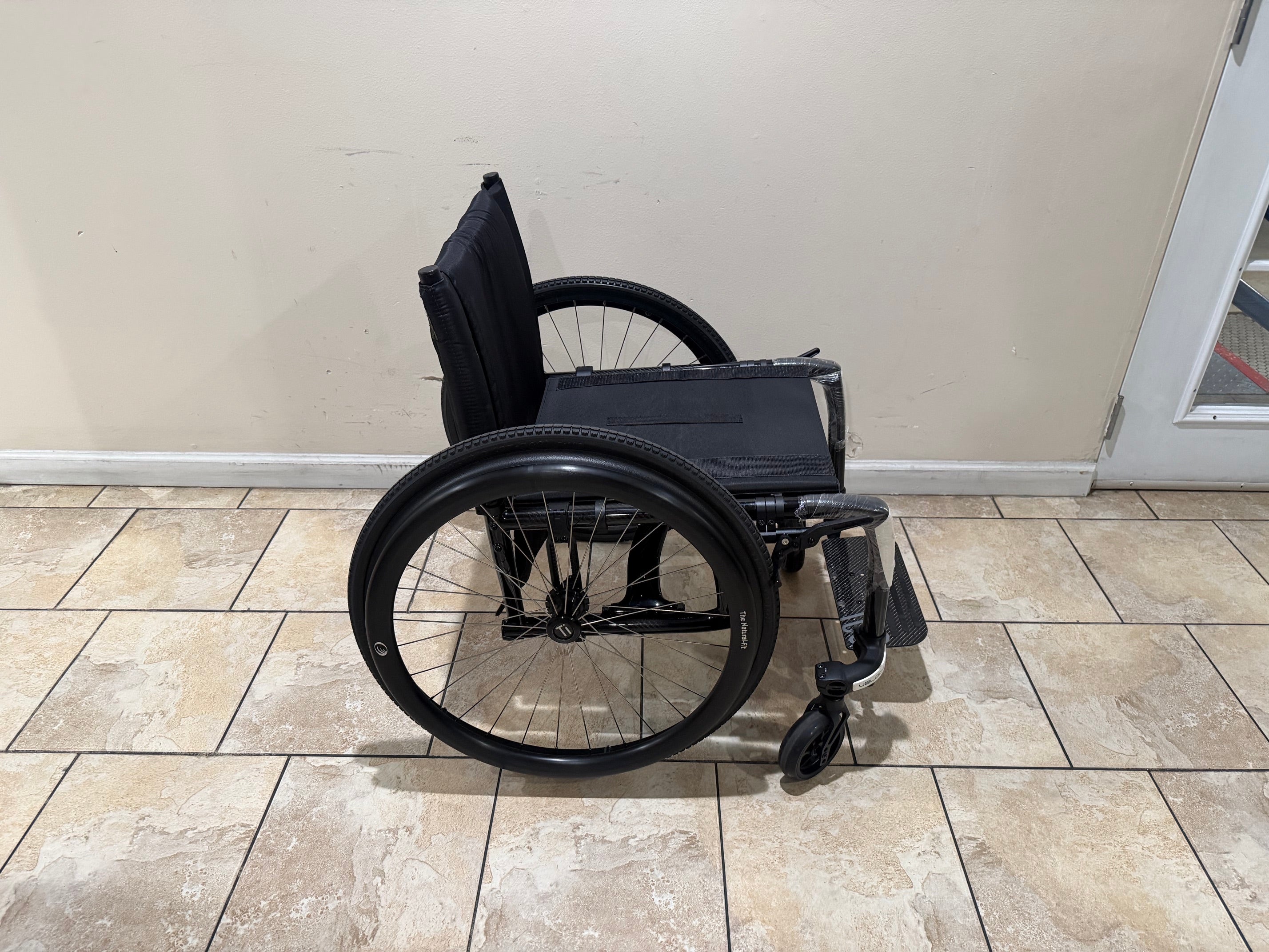 Veloce Carbon Fiber Ultra Light Folding Wheelchair