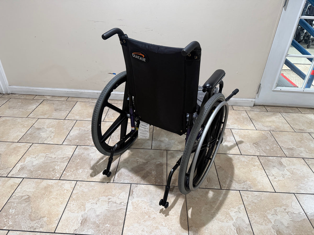 Quickie QXi Lightweight Folding Wheelchair