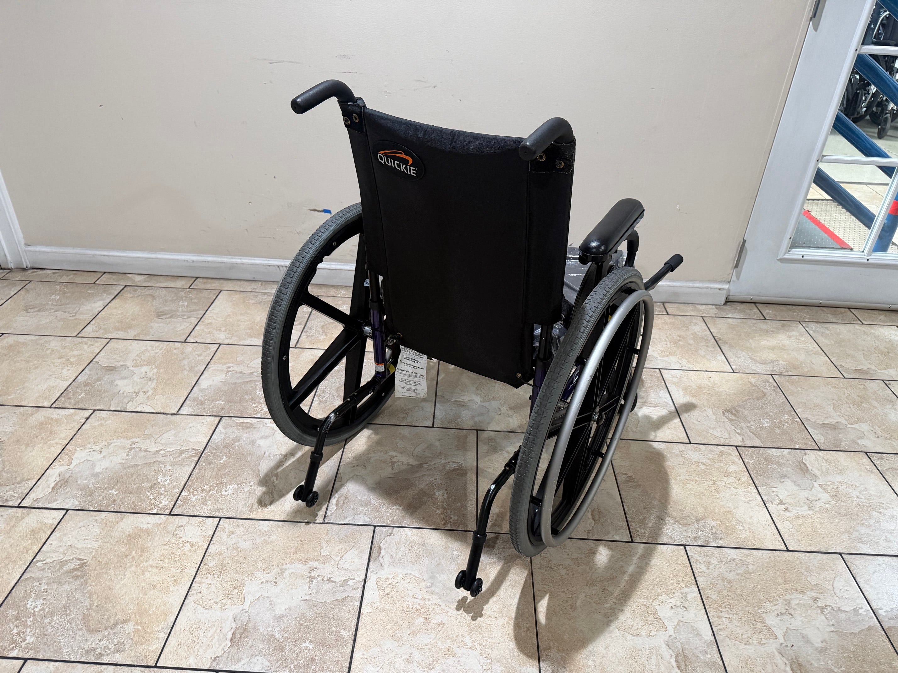 Quickie QXi Lightweight Folding Wheelchair