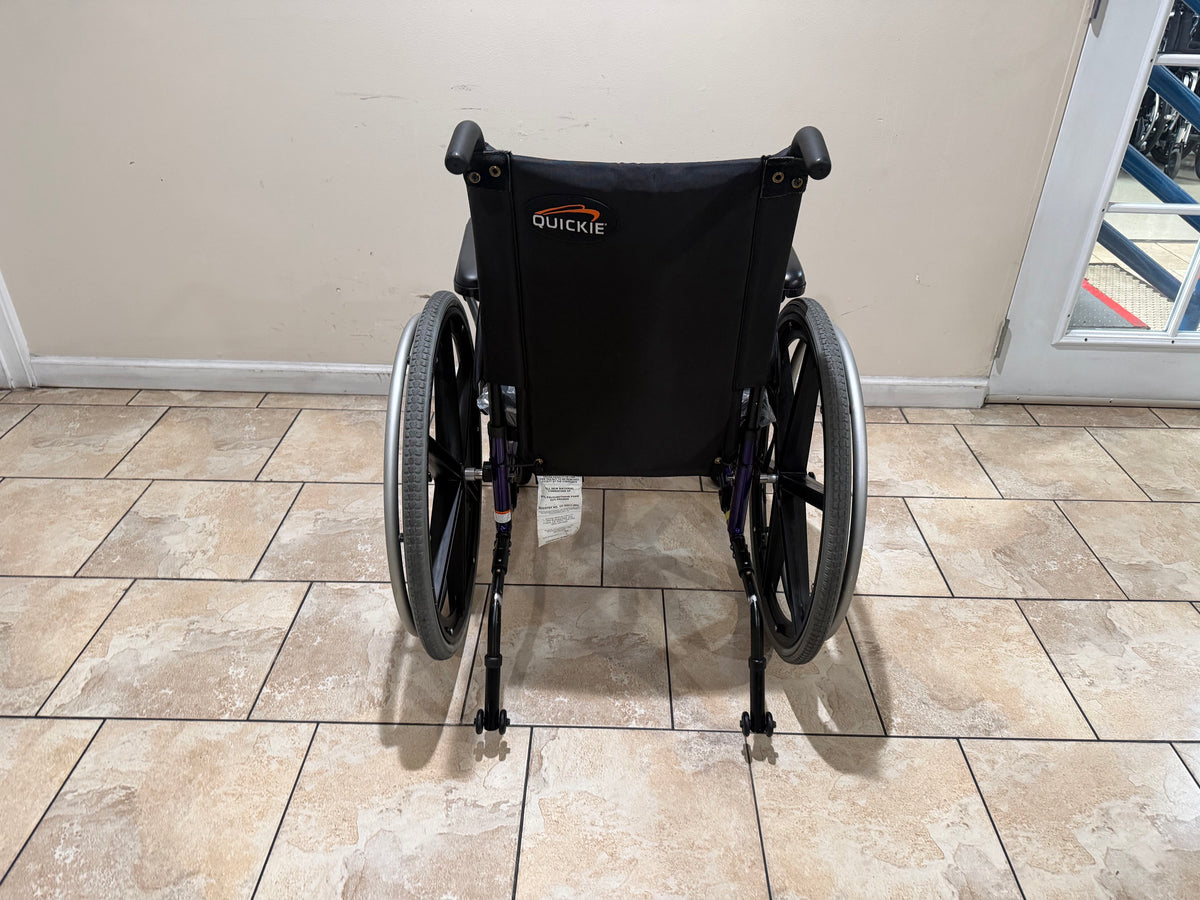 Quickie QXi Lightweight Folding Wheelchair