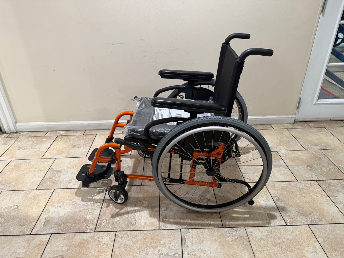 Quickie 2 Folding Ultra Light Wheelchair