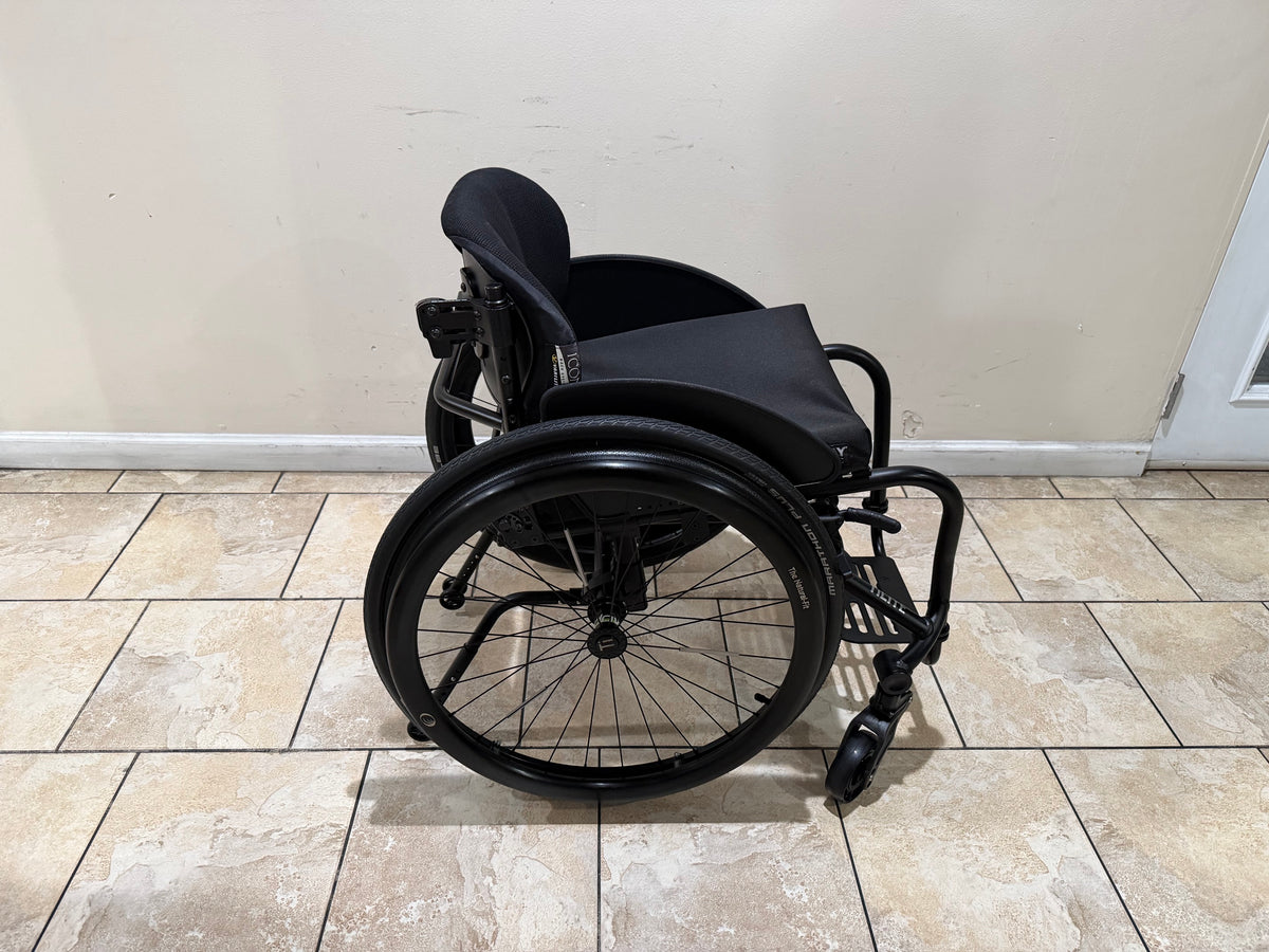 TiLite Aero T Ultra Light Manual Wheelchair
