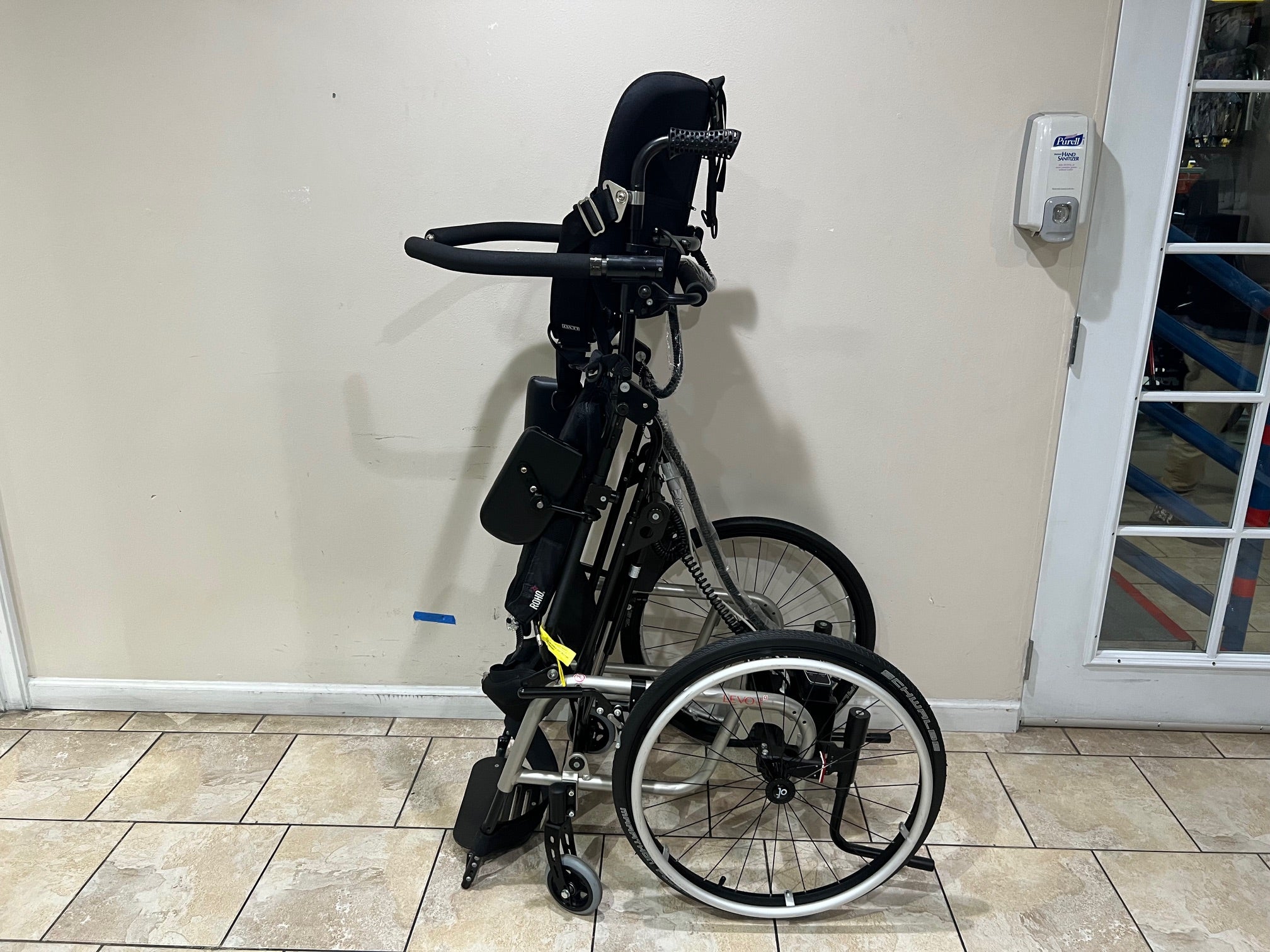 LEVO LCEV Standing Wheelchair