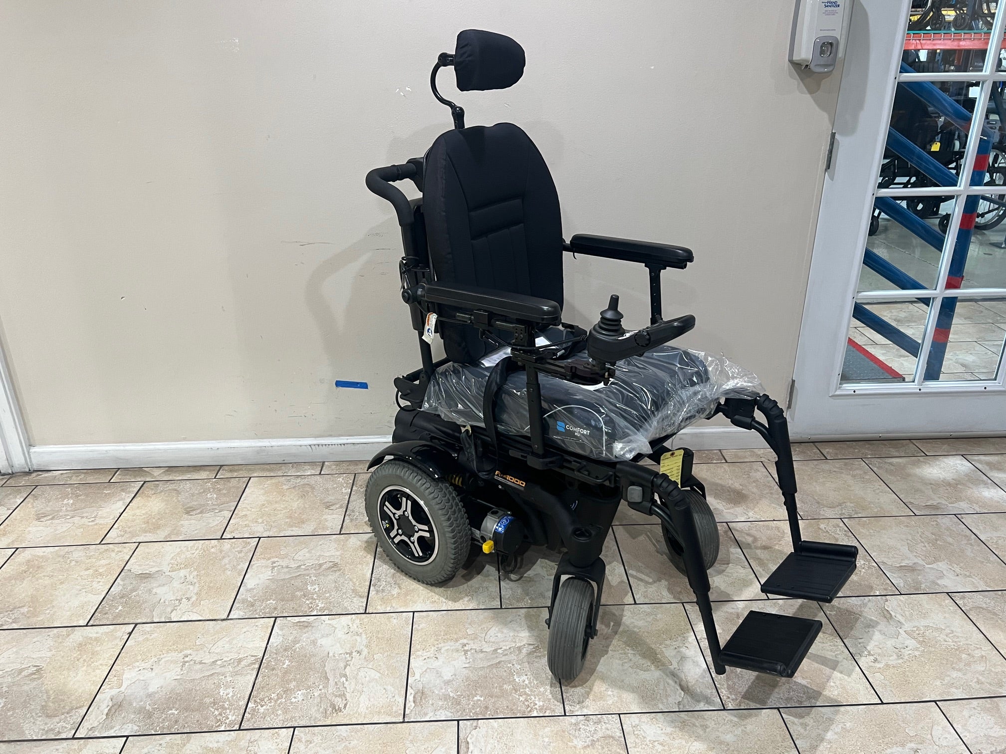 Quantum R-4000 Rear-Wheel Drive Power Chair with High-Speed Motors