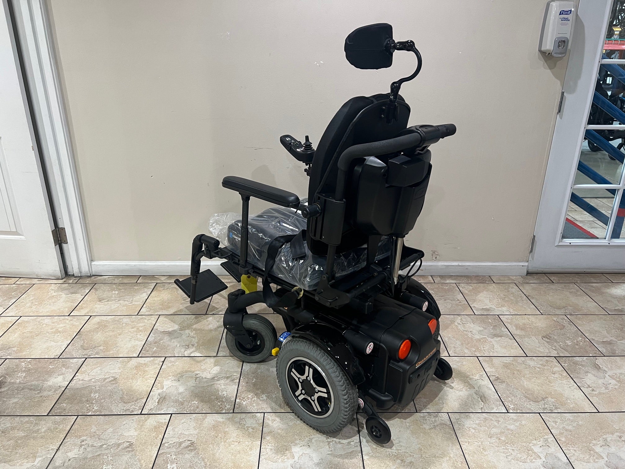 Quantum R-4000 Rear-Wheel Drive Power Chair with High-Speed Motors
