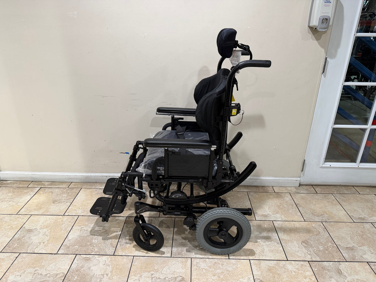 QUICKIE IRIS Manual Tilt Wheelchair