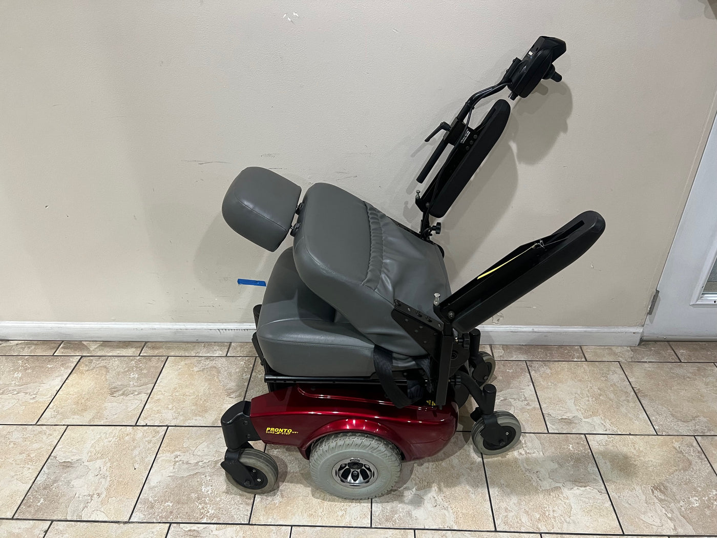 Invacare Pronto M51 Electric Wheelchair