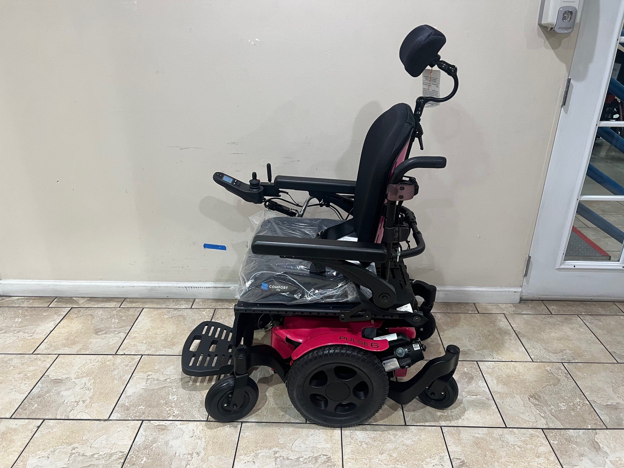 Open Box Quickie Pulse 6 Power Electric Wheelchair for Sale – Open