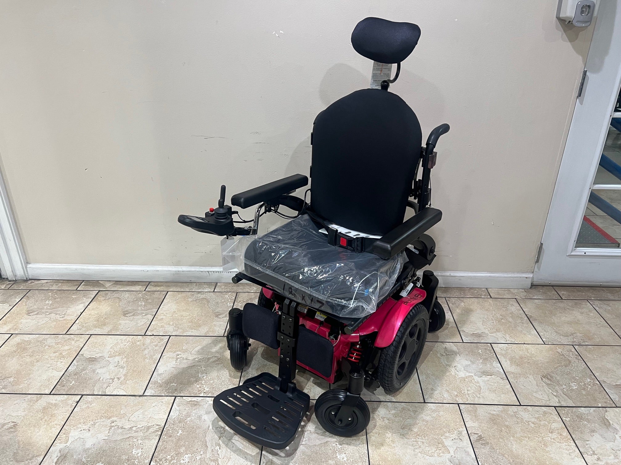 Quickie Pulse 6 Power Electric Wheelchair