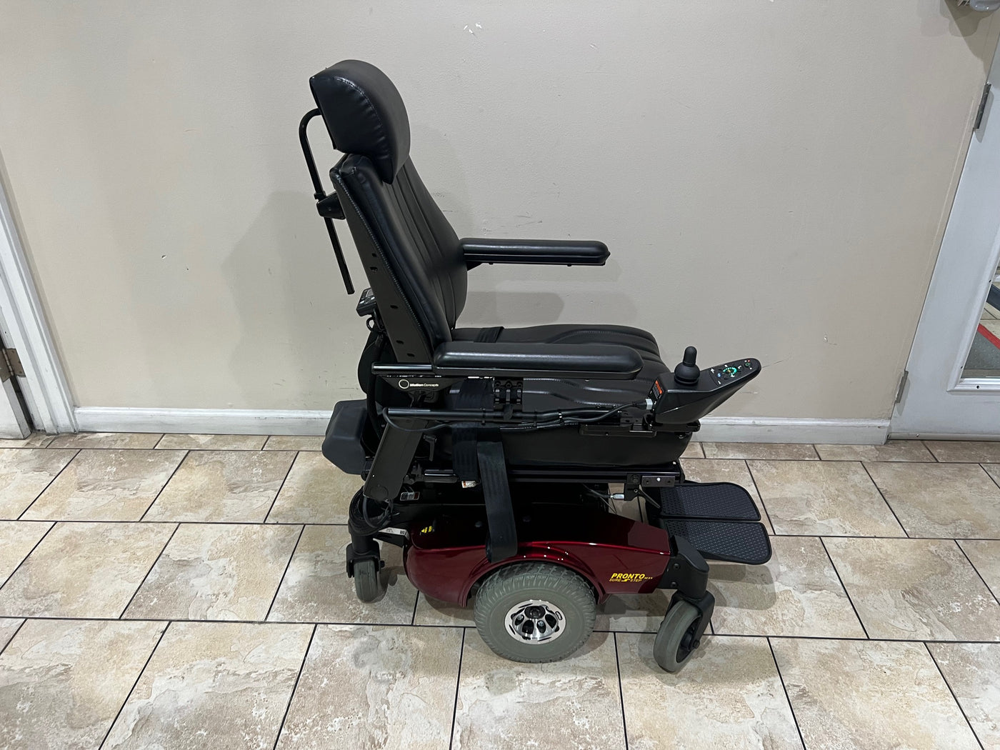 Invacare Pronto Sure Step M51 with Tilt