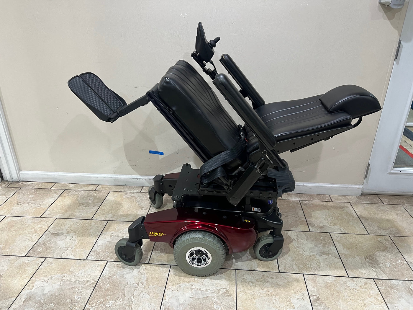 Invacare Pronto Sure Step M51 with Tilt