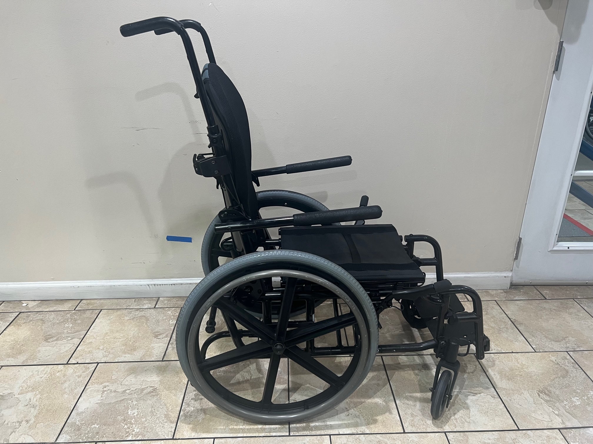 Sunrise Medical Quickie 2 Lightweight Wheelchair
