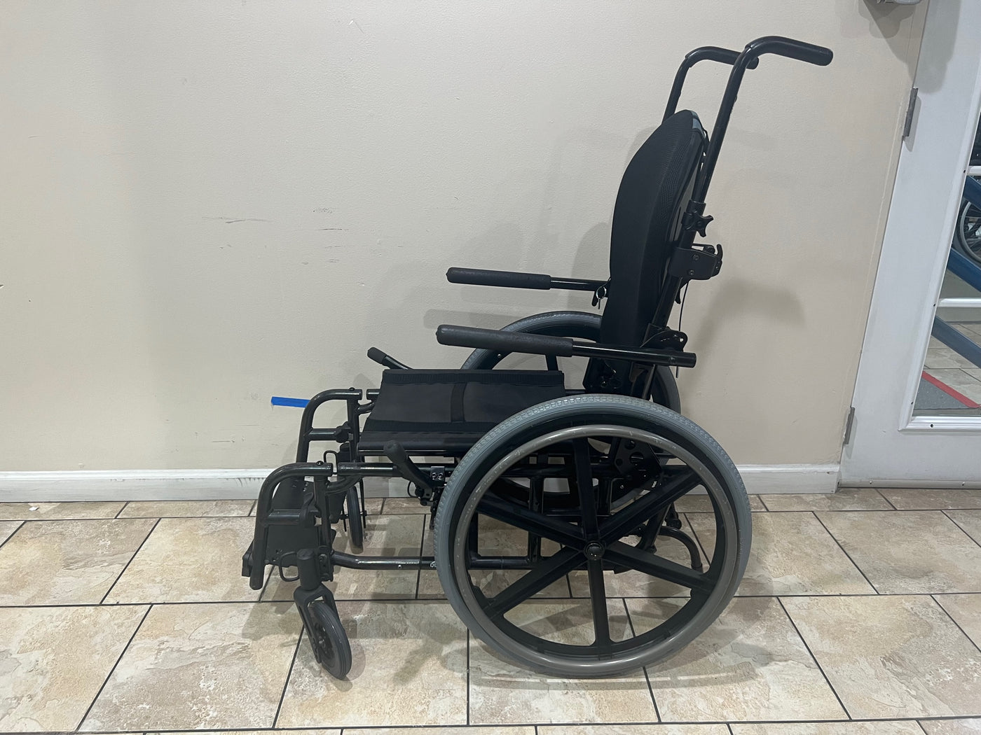 Sunrise Medical Quickie 2 Lightweight Wheelchair