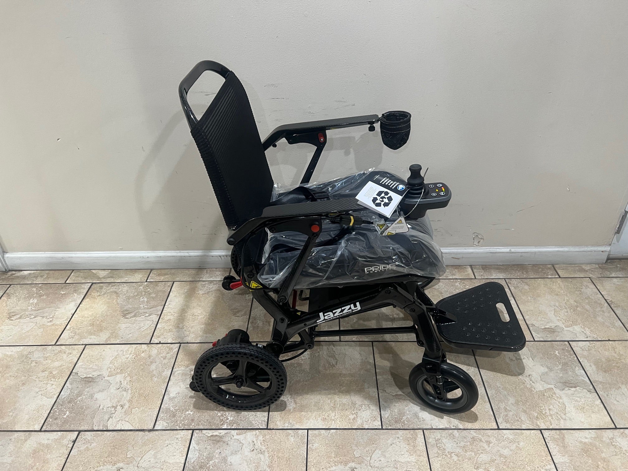 Pride Jazzy Ultra Light Folding Power Chair