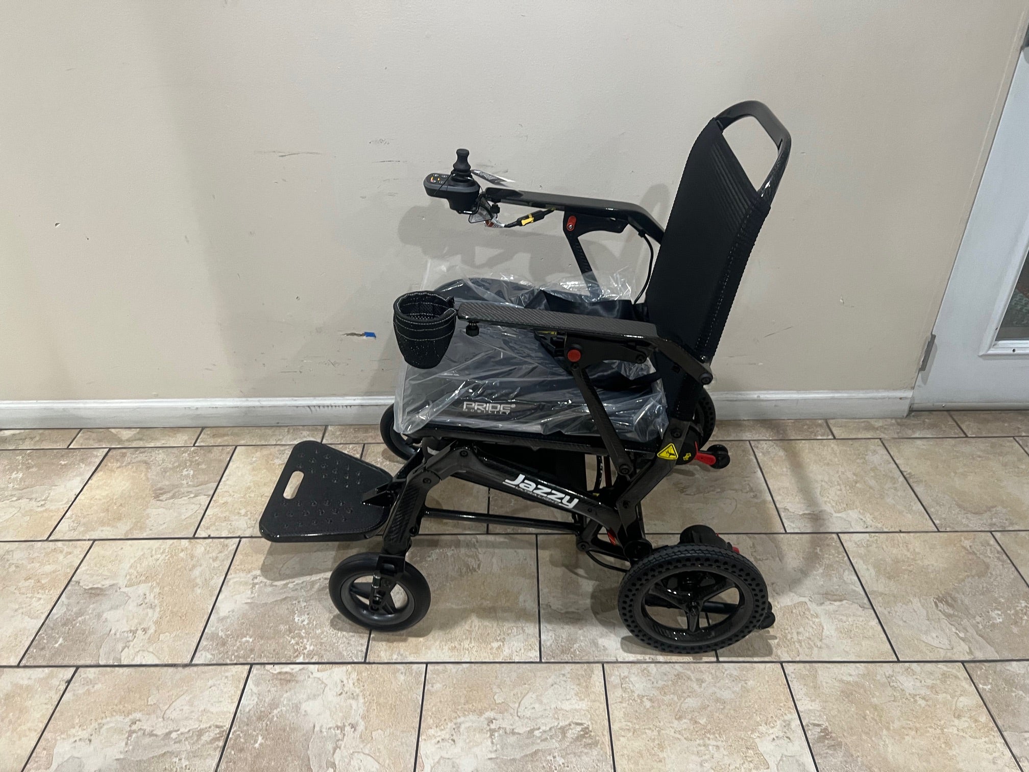 Pride Jazzy Ultra Light Folding Power Chair