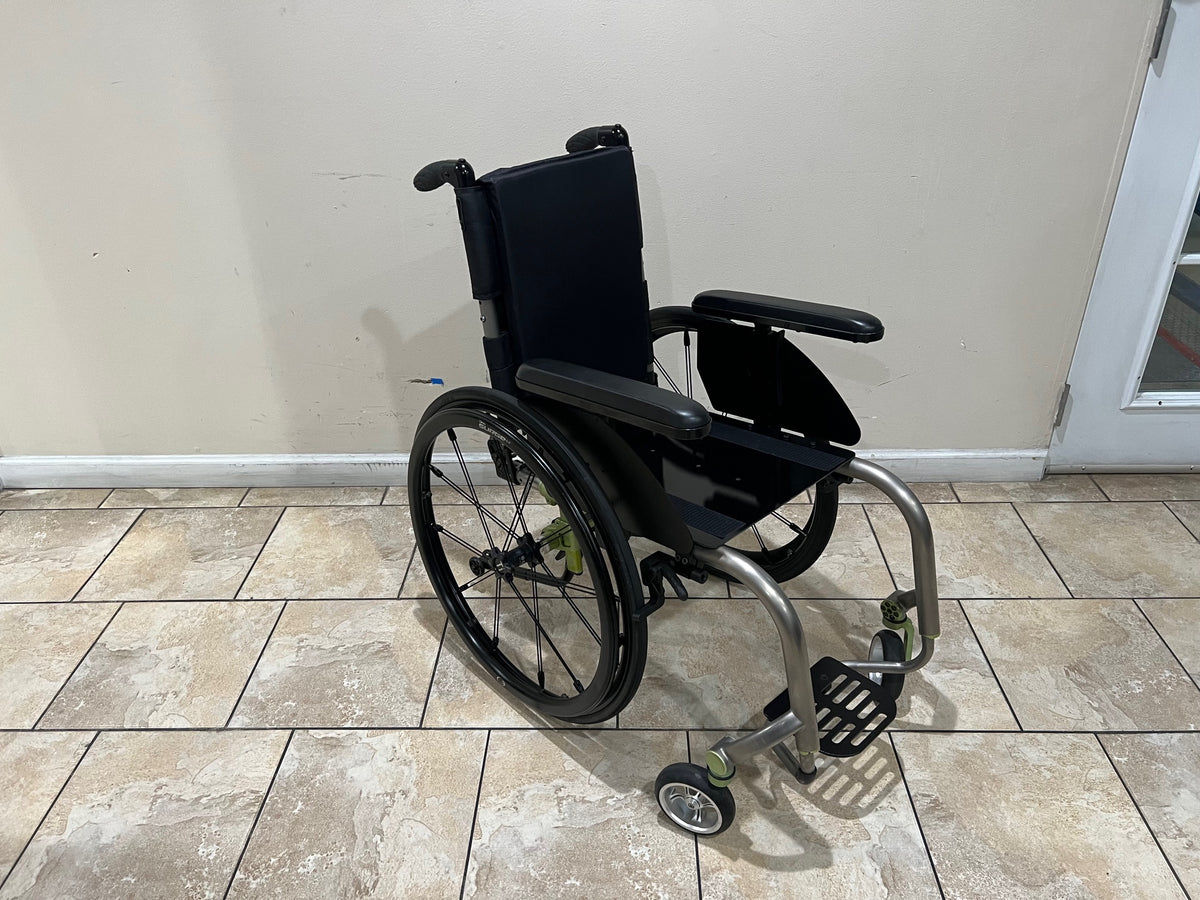 TiLite ZRA Rigid Ultra Lightweight Wheelchair