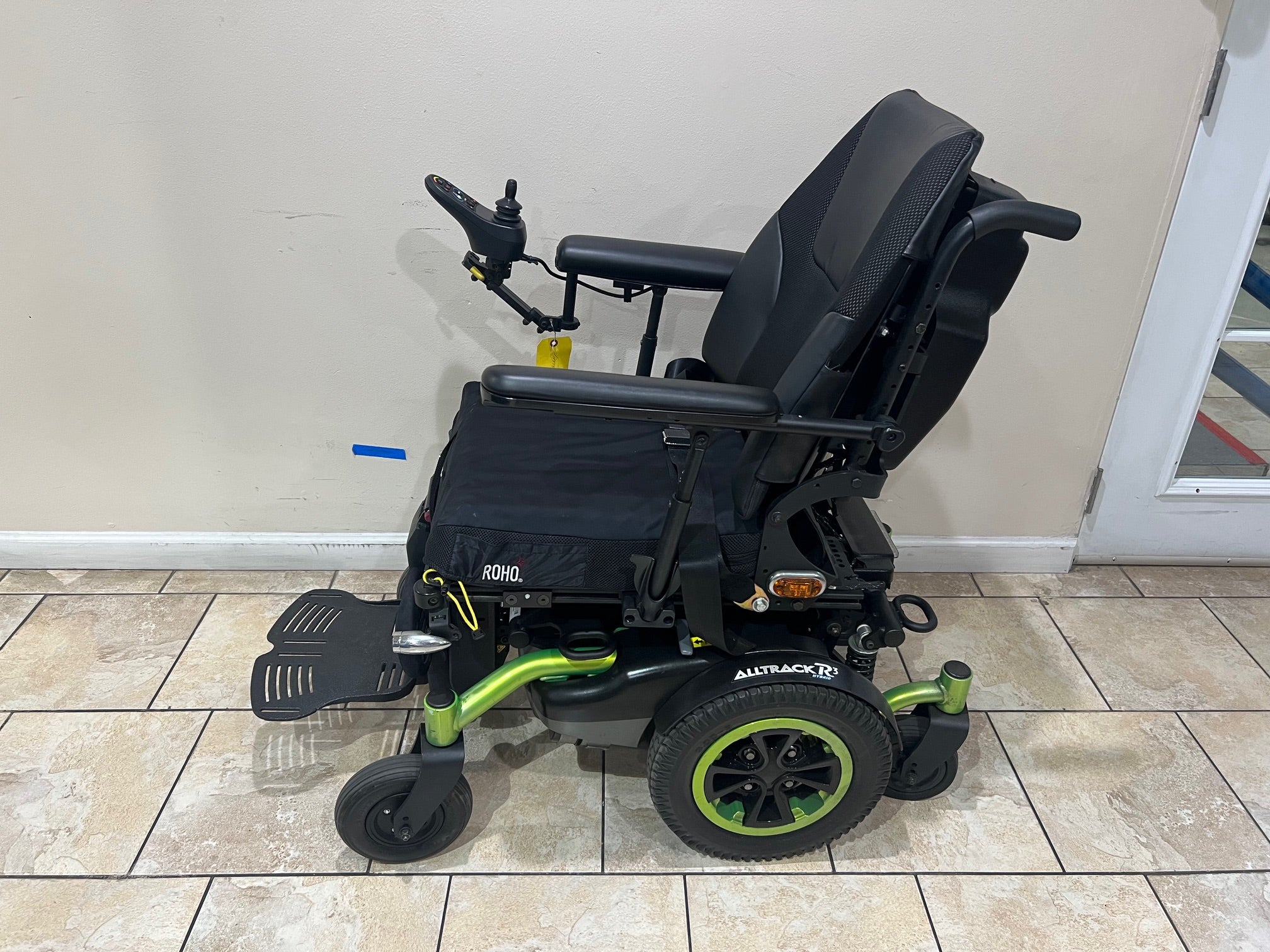 Amy Systems Alltrack R3 Hybrid-Drive Electric Wheelchair
