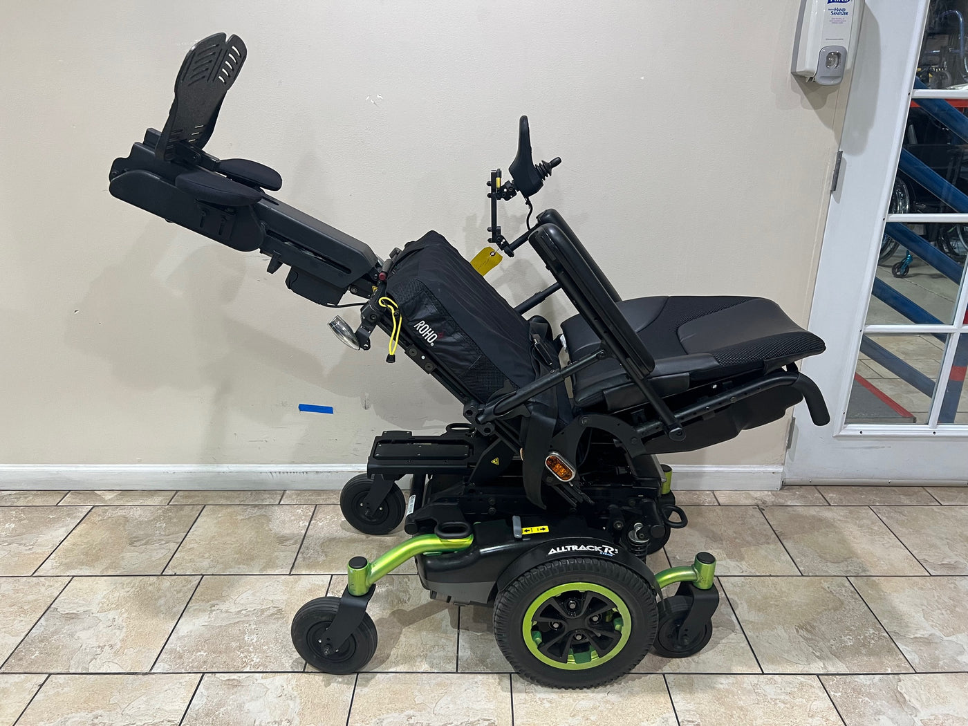 Amy Systems Alltrack R3 Hybrid-Drive Electric Wheelchair