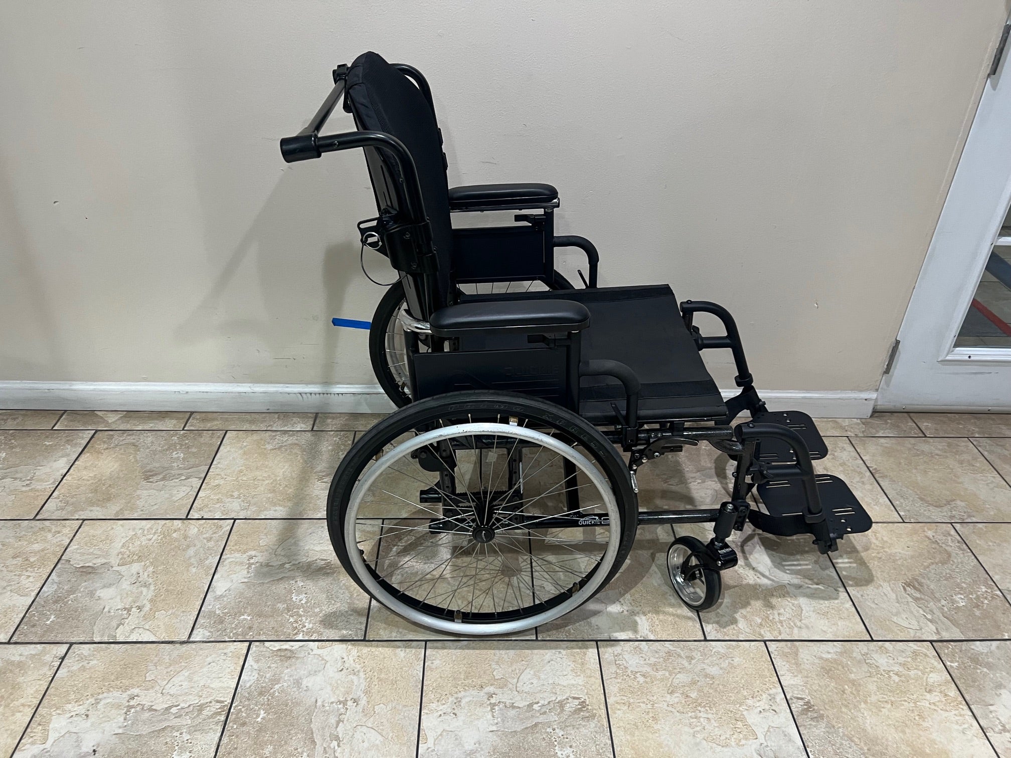 Sunrise Medical Quickie 2 Heavy Duty Ultra Lightweight Wheelchair