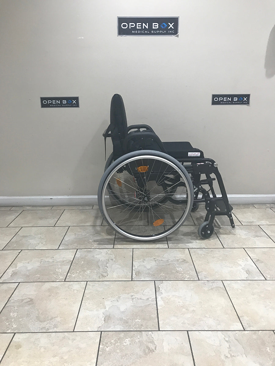 LEVO LAE Standing Manual Wheelchair