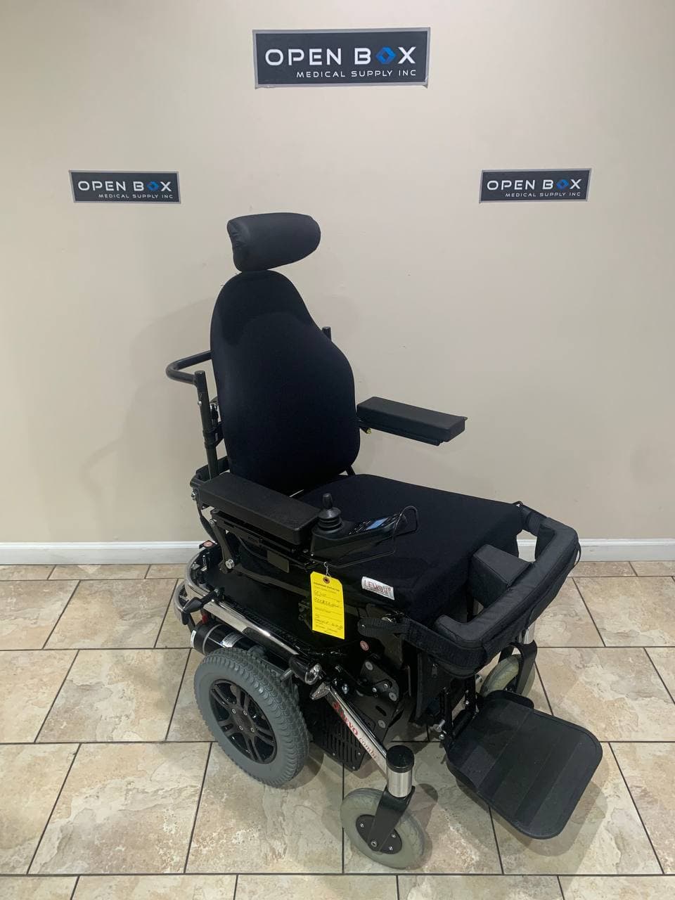 Levo Combi Standing Powerchair