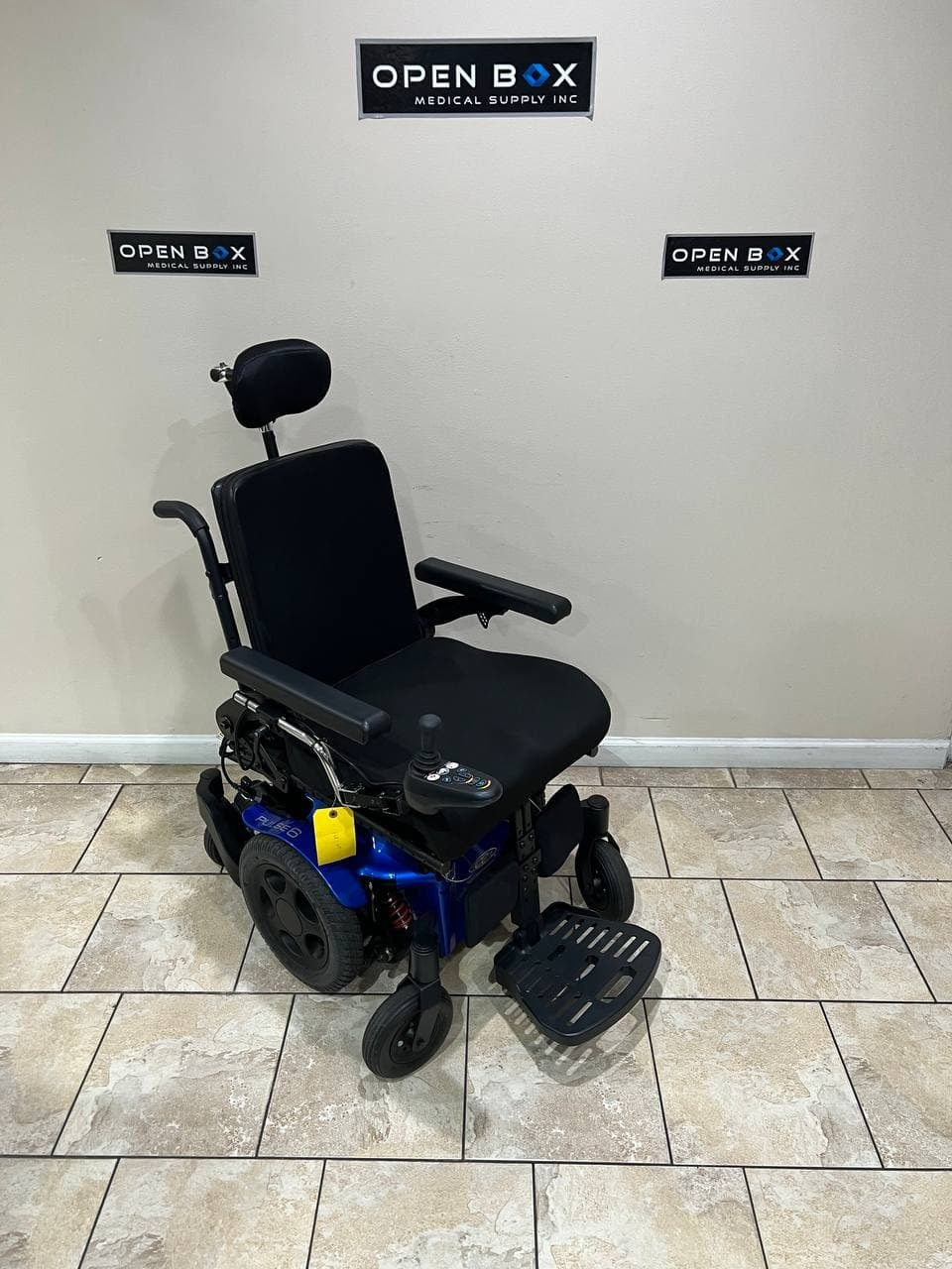 Quickie Pulse 6 Electric Wheelchair with Tilt