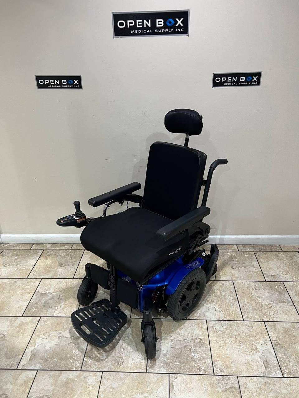 Quickie Pulse 6 Electric Wheelchair with Tilt