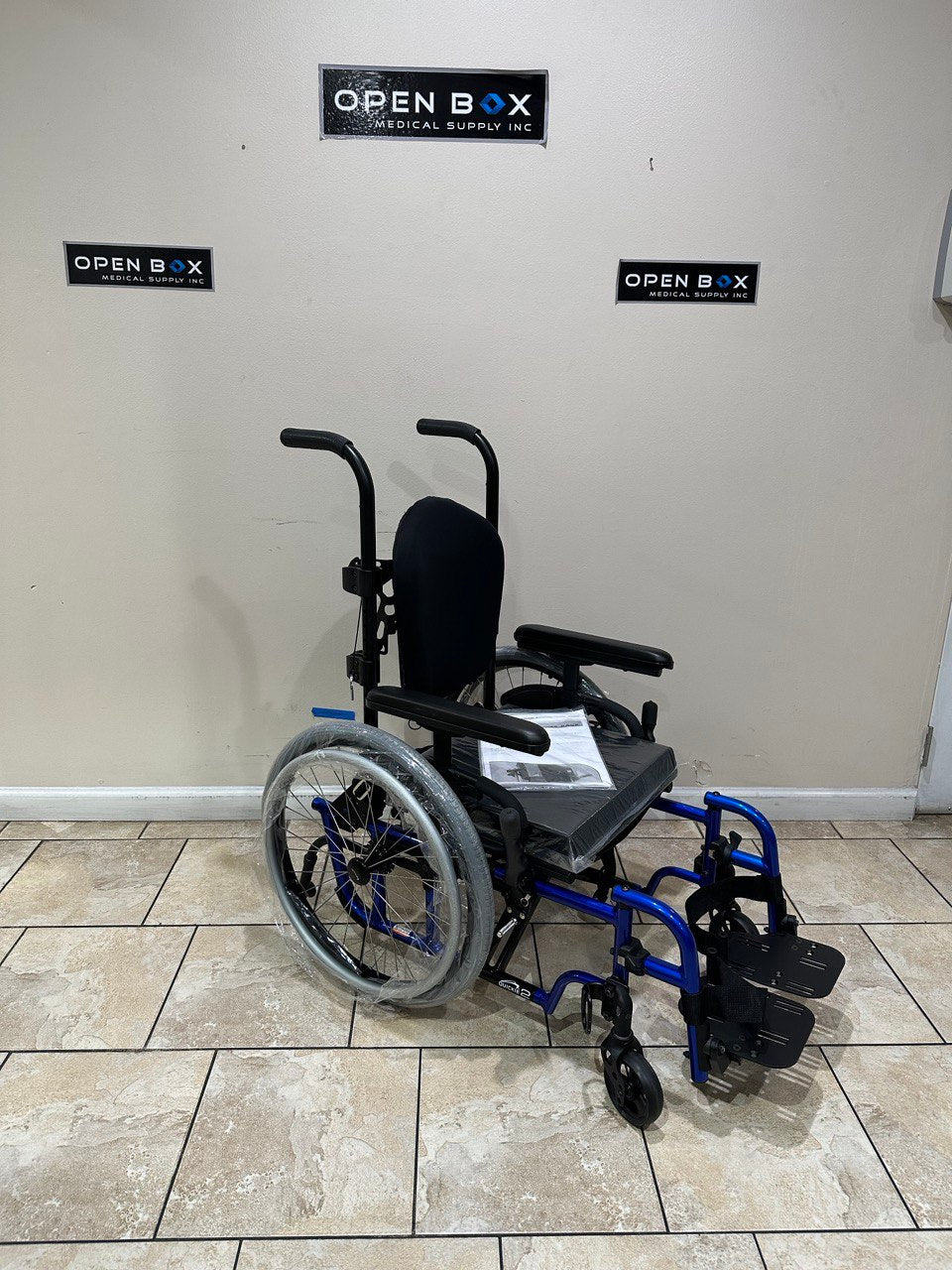 Quickie 2 Pediatric Manual Ultralight Wheelchair