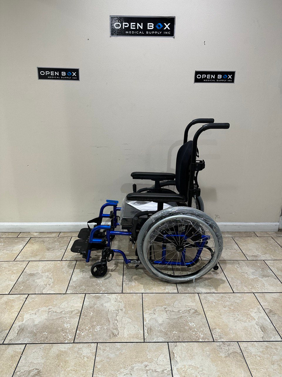 Quickie 2 Pediatric Manual Ultralight Wheelchair