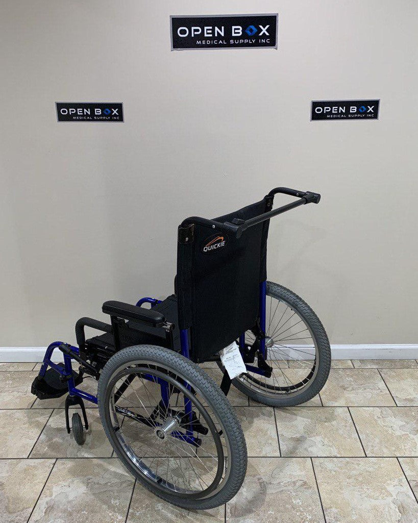Quickie M6 Heavy Duty Wheelchair